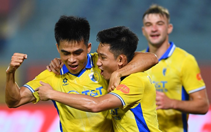 Đại chiến Ninh Bình vs Hà Nội FC: Cuộc đua top 3 V-League 2025/26 bước vào hồi kết