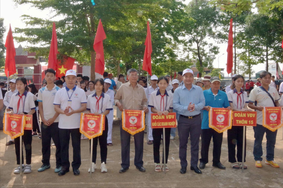 Trên 1.000 vận động viên tranh tài tại Đại hội Thể dục thể thao xã Nhân Cơ