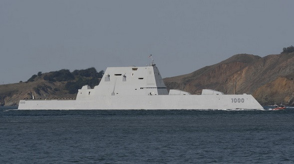 Hỏa hoạn bùng phát trên tàu khu trục tàng hình USS Zumwalt của Hải quân Mỹ