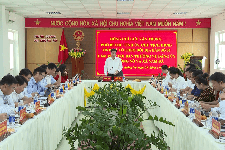 Chủ tịch HĐND tỉnh Lâm Đồng Lưu Văn Trung làm việc với xã Krông Nô và Nam Đà
