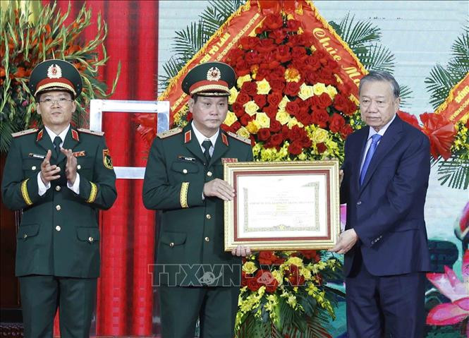 Tổng Bí thư, Chủ tịch nước Tô Lâm: Quân khu 5 phải phát huy vai trò nòng cốt trong xây dựng nền quốc phòng toàn dân