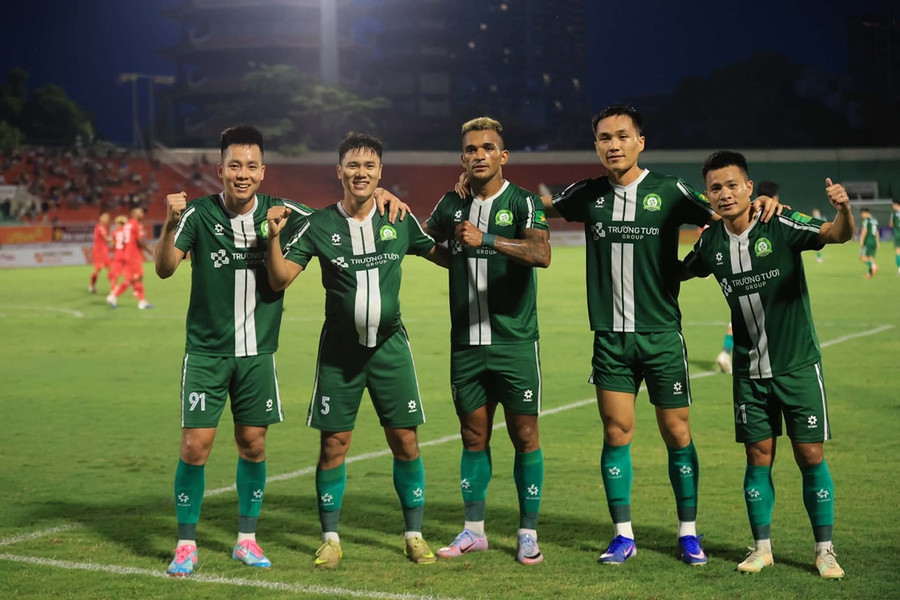Minh Vương rực sáng với cú đúp kiến tạo, Đồng Nai xây chắc ngôi đầu giải hạng Nhất