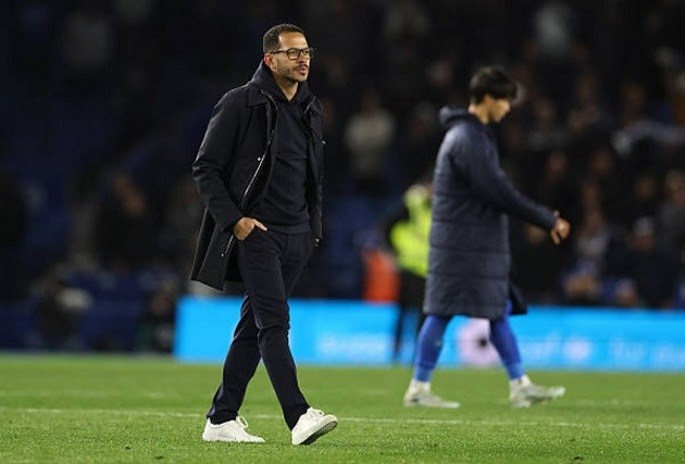 Chelsea sa thải Liam Rosenior: Lý do HLV không nhận đủ 24 triệu bảng bồi thường