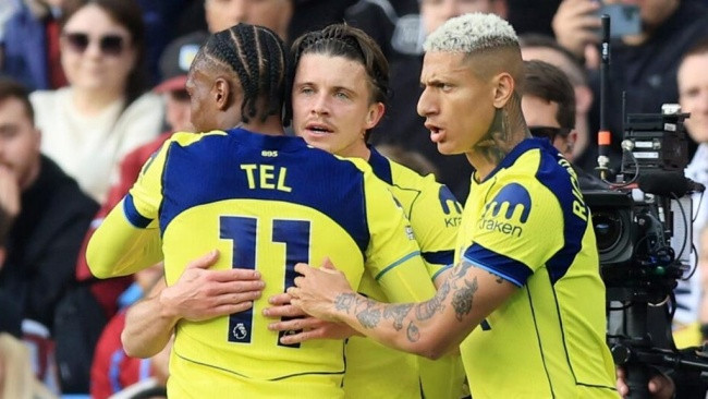 Tottenham hạ gục Aston Villa 2 - 1: "Cú hích" De Zerbi và bước ngoặt trong cuộc đua trụ hạng