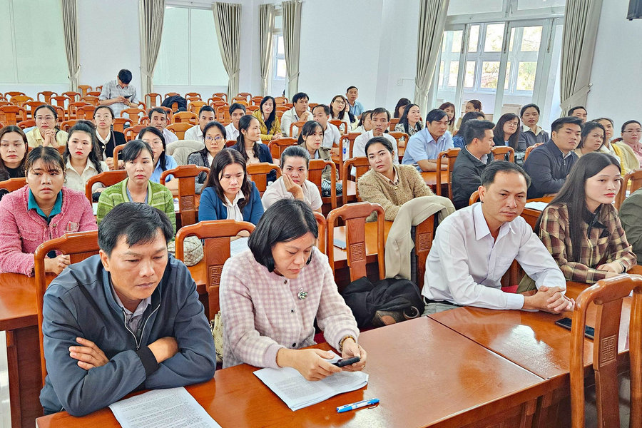 Lâm Đồng sát hạch tiếp nhận công chức từ người hoạt động không chuyên trách