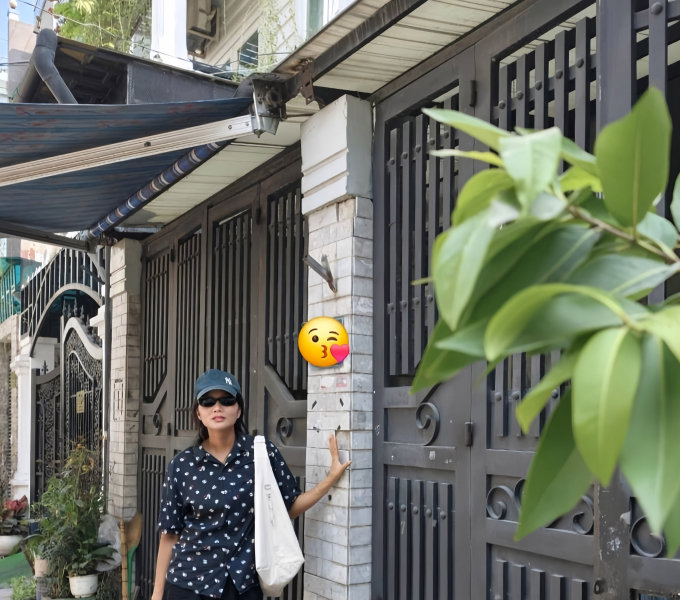 Hoa hậu H'Hen Niê tậu nhà phố 5 tầng tại TP.HCM làm quà tặng con gái đầu lòng