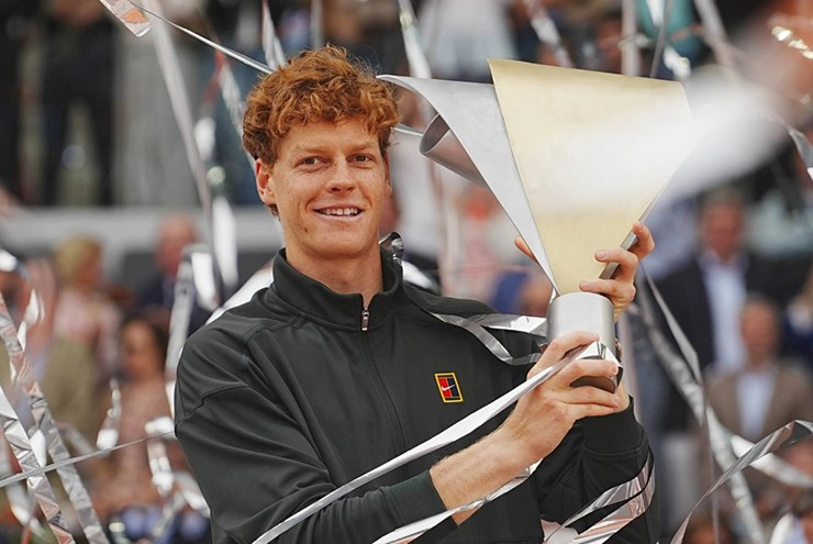 Jannik Sinner được so sánh với Nadal tại Roland Garros và kỷ lục 1 tỷ bảng của F1