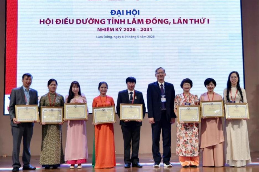 Điều dưỡng Lâm Đồng nâng cao y đức, hướng đến sự hài lòng của người bệnh