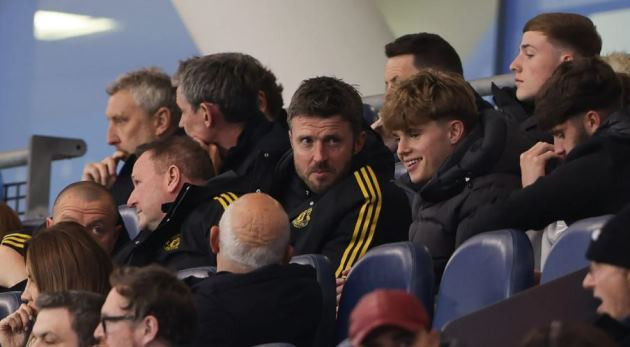 U21 MU hạ Man City 4-3: Jim Thwaites và Shea Lacey ghi điểm tuyệt đối với Michael Carrick