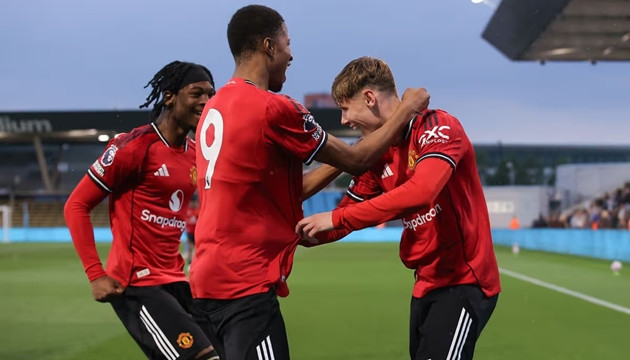 Michael Carrick và cơ hội trình làng Shea Lacey, Chido Obi tại Ngoại hạng Anh