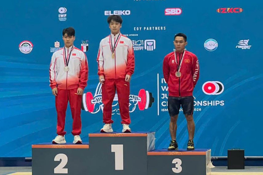 Lam Dong weightlifter wins three bronze medals at World Youth Championships