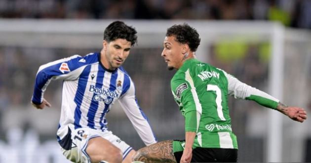 Real Sociedad ngược dòng hòa Real Betis 2-2: Antony ghi bàn vẫn không đủ thắng