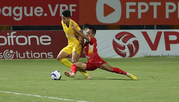 PVF-CAND thưởng 8 tỷ đồng trụ hạng: Nghịch lý đắt đỏ hơn cả ngôi vô địch V.League