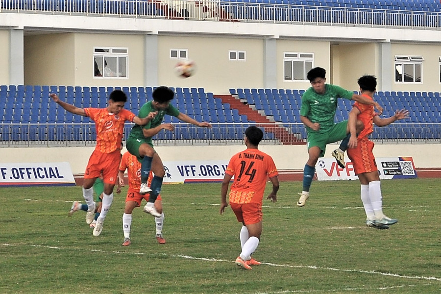 Lâm Đồng hòa Quảng Ngãi 1-1 trên sân nhà Đà Lạt