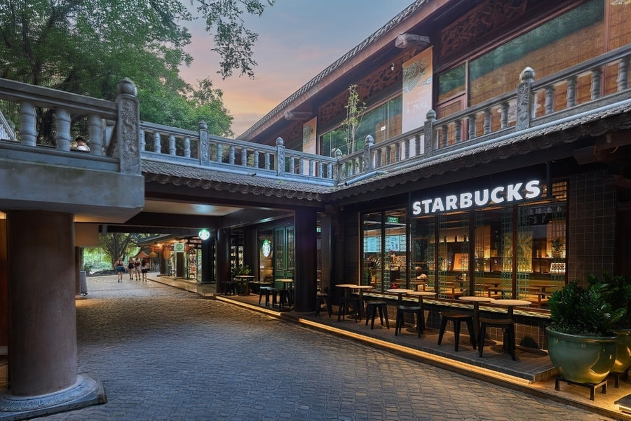 Starbucks khai trương cửa hàng thứ hai tại khu di sản Tràng An Ninh Bình
