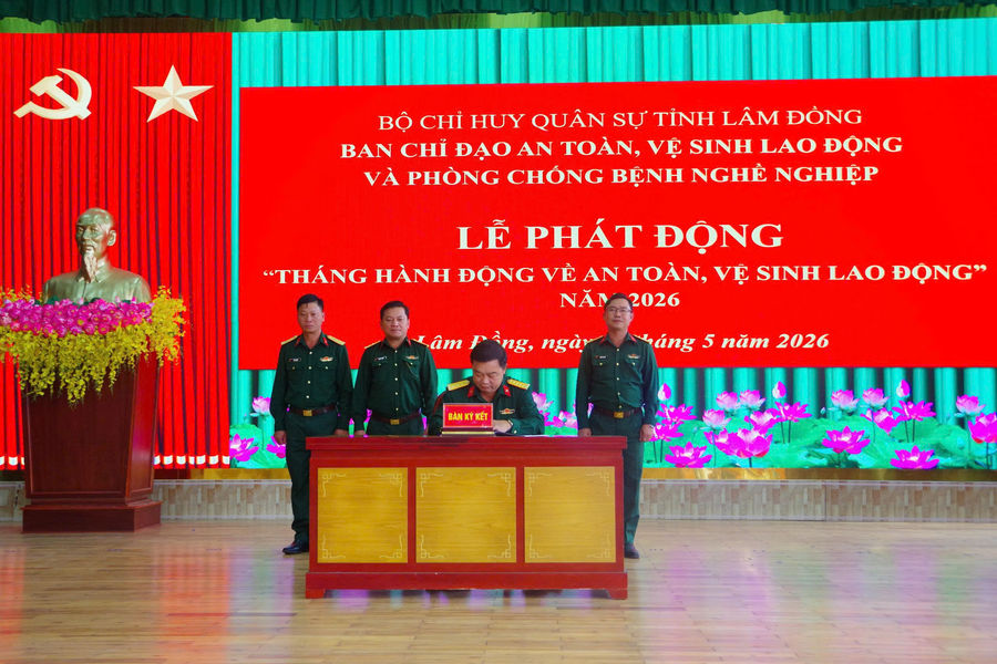 Lực lượng vũ trang Lâm Đồng phát động Tháng an toàn, vệ sinh lao động