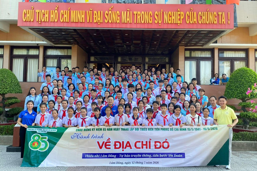 Thiếu nhi Lâm Ðồng viết tiếp truyền thống khăn quàng đỏ