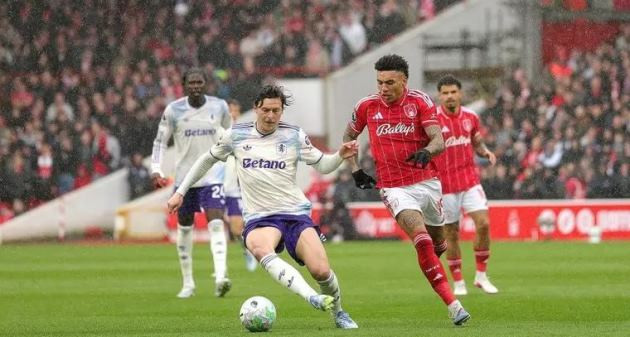 Unai Emery và phát kiến Victor Lindelof: Chốt chặn hoàn hảo nơi tuyến giữa Aston Villa