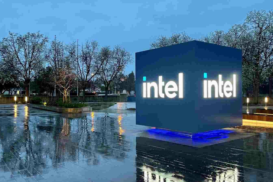 Intel đạt thỏa thuận sản xuất chip cho Apple: Bước ngoặt đưa chuỗi cung ứng về Mỹ