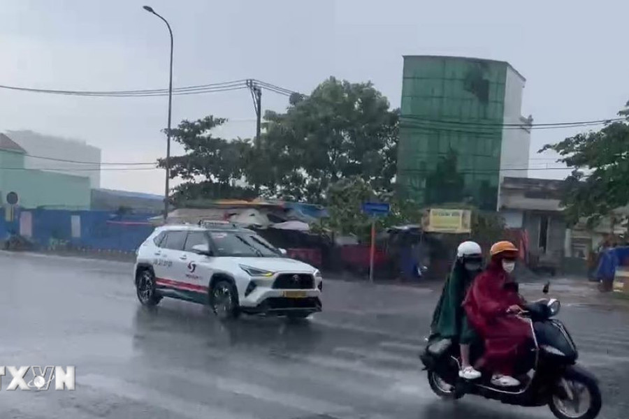 Thời tiết ngày 14/5: Đề phòng lốc, sét, mưa đá và gió giật vào chiều tối và đêm