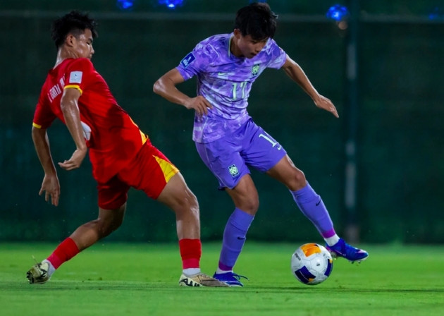 U17 Hàn Quốc bị chỉ trích dữ dội sau khi để mất ngôi đầu bảng vào tay U17 Việt Nam