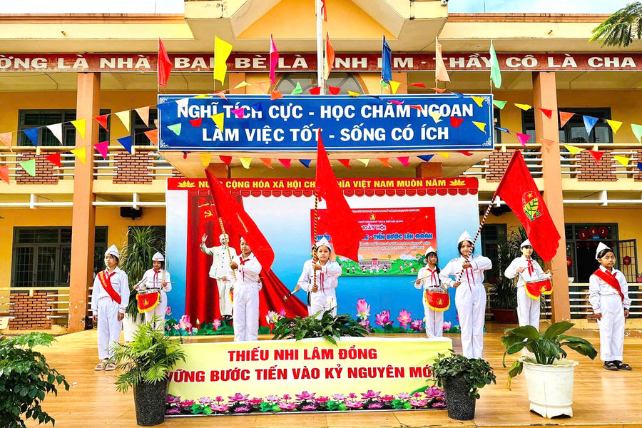 Trường PTDTNT THCS & THPT Đắk Glong: Nơi Db451 sòng bạc trực tuyến dân tộc thiểu số trưởng thành từ giáo dục toàn diện