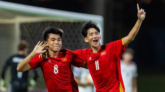 U17 Việt Nam quyết đấu Australia tại tứ kết châu Á và biến động kịch tính tại V-League