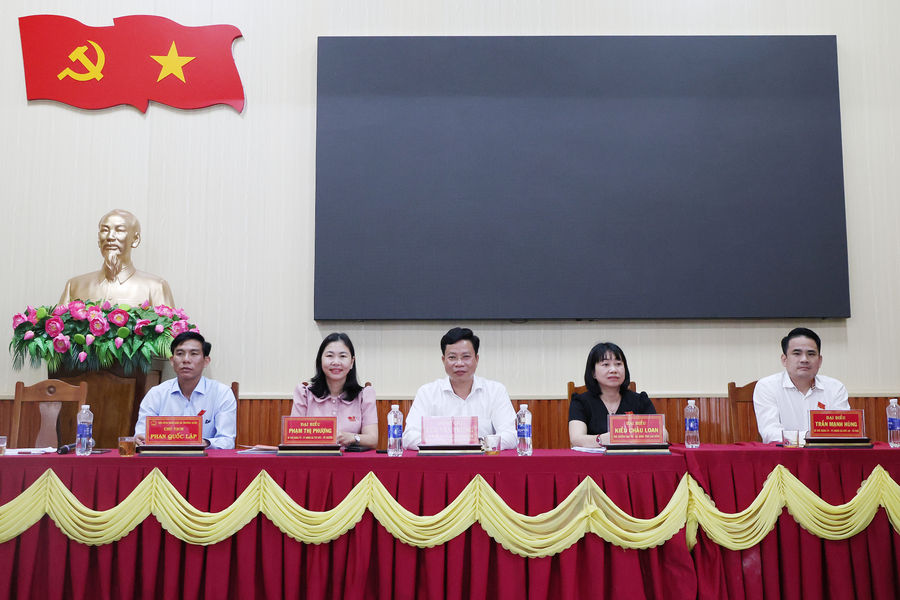 Tổ đại biểu số 14 HĐND tỉnh Lâm Đồng tiếp xúc cử tri xã Trường Xuân