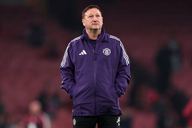 Manchester United trói chân Steve Holland đến năm 2028: Cú hích cho tham vọng Champions League