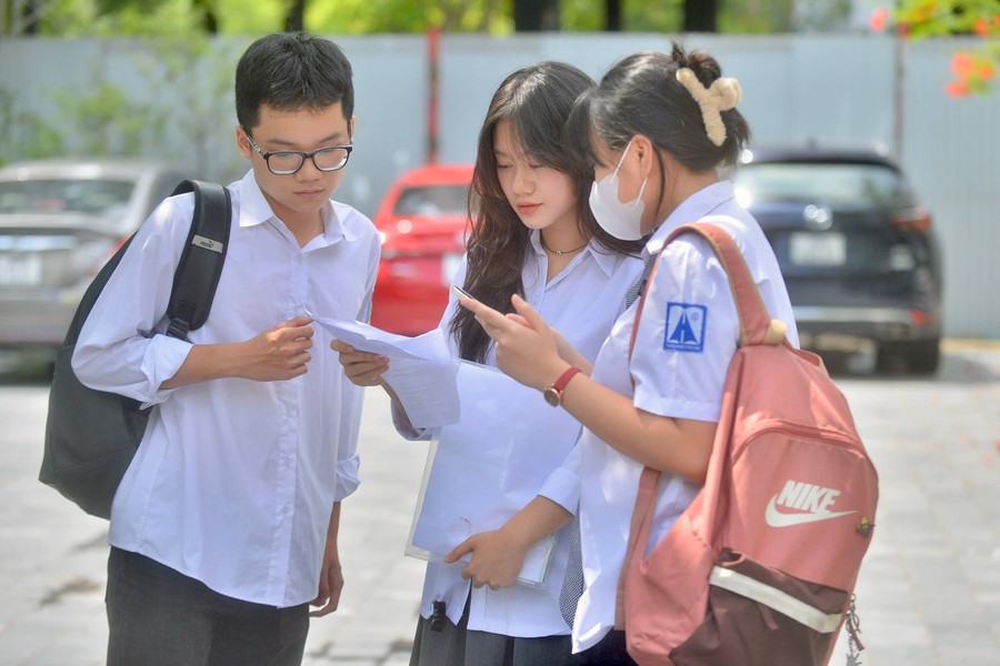 Lịch thi và cấu trúc bài thi đánh giá năng lực (V-ACT) ĐHQG-HCM năm 2026
