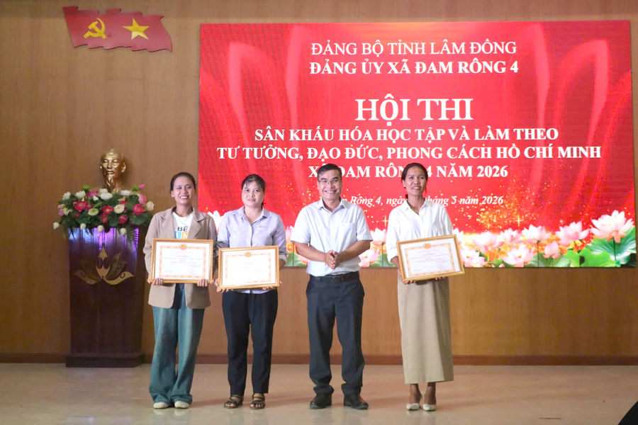 Xã Đam Rông 4 đẩy mạnh các hoạt động Học tập và làm theo tư tưởng, đạo đức, phong cách Hồ Chí Minh