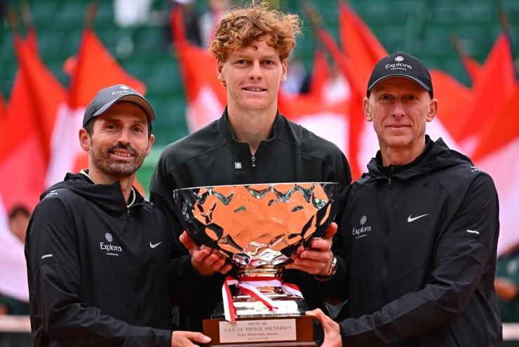 Jannik Sinner lập kỳ tích Masters 1000 và bí quyết từ HLV Simone Vagnozzi