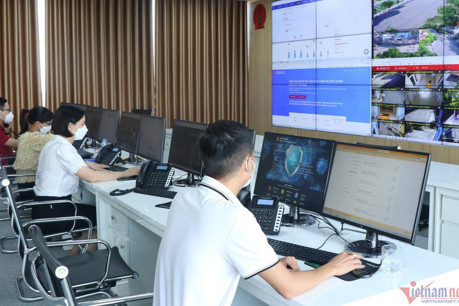 Điều kiện tiếp nhận vào công chức cấp xã