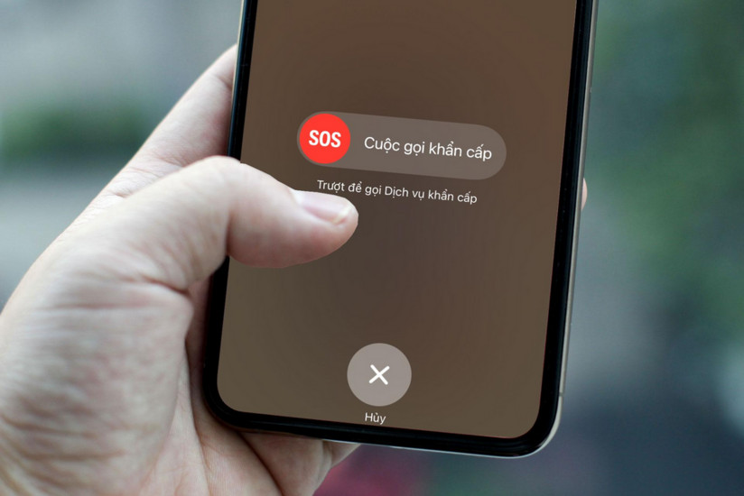 Mẹo kích hoạt SOS khẩn cấp trên iPhone để gọi cứu hộ và báo vị trí cho người thân