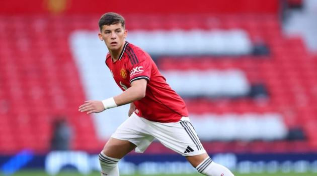 Michael Carrick trao cơ hội cho 6 tài năng trẻ MU ở trận gặp Brighton