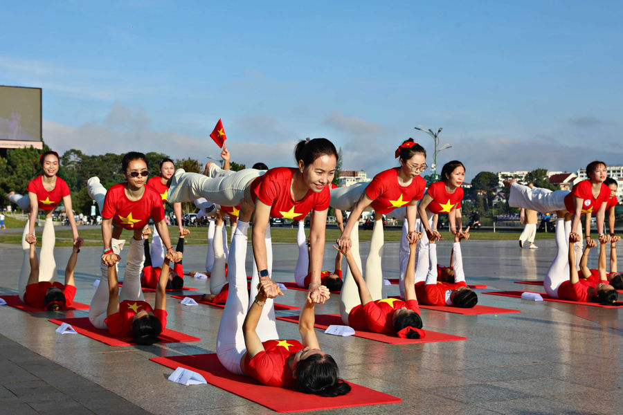 Link vao Dubai đề cử 6 kỷ lục Việt Nam tại Giải cúp các CLB Yoga