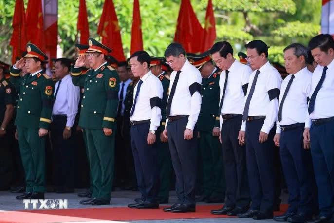 Thủ tướng Lê Minh Hưng dự lễ viếng, truy điệu và an táng liệt sỹ tại Quảng Trị