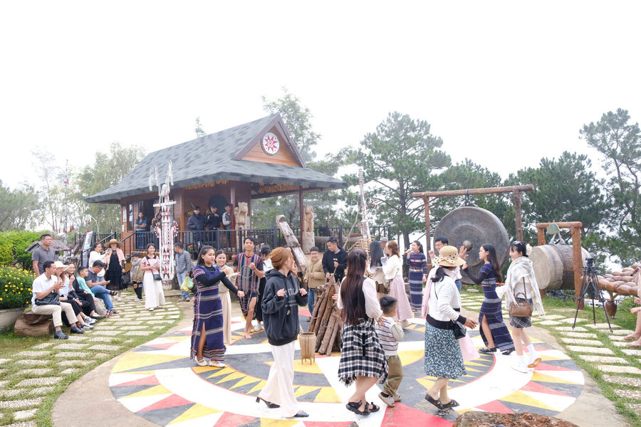 Traditional culture enriches tourism experiences