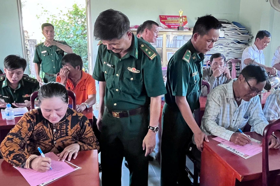 Gần 100 ngư dân xã Tân Thành được tuyên truyền quy định chống khai thác IUU