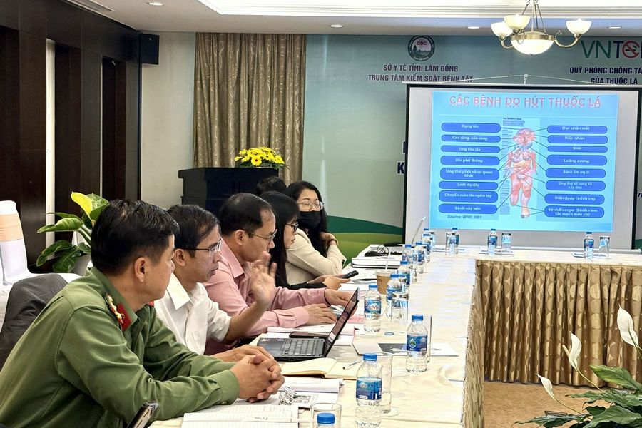Vạch trần sự hấp dẫn giả tạo của thuốc lá điện tử