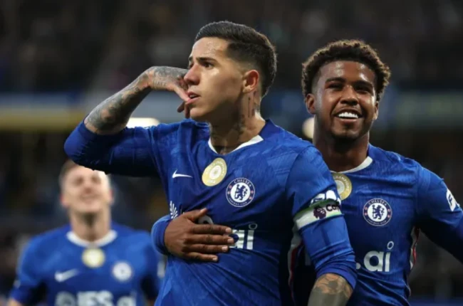 Chelsea quyết đấu Sunderland: Chờ cú hích từ MU để giành vé Europa League