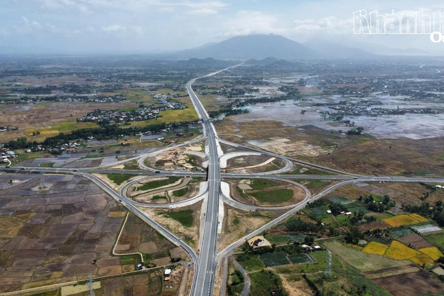 Cao tốc Khánh Hòa - Buôn Ma Thuột: Sắp vận hành 22km đầu tiên kết nối rừng và biển