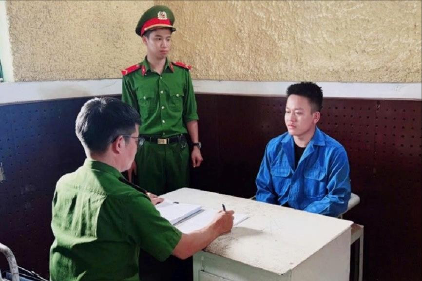 Khởi tố chủ tiệm cầm đồ lừa đảo hơn 10 tỷ đồng