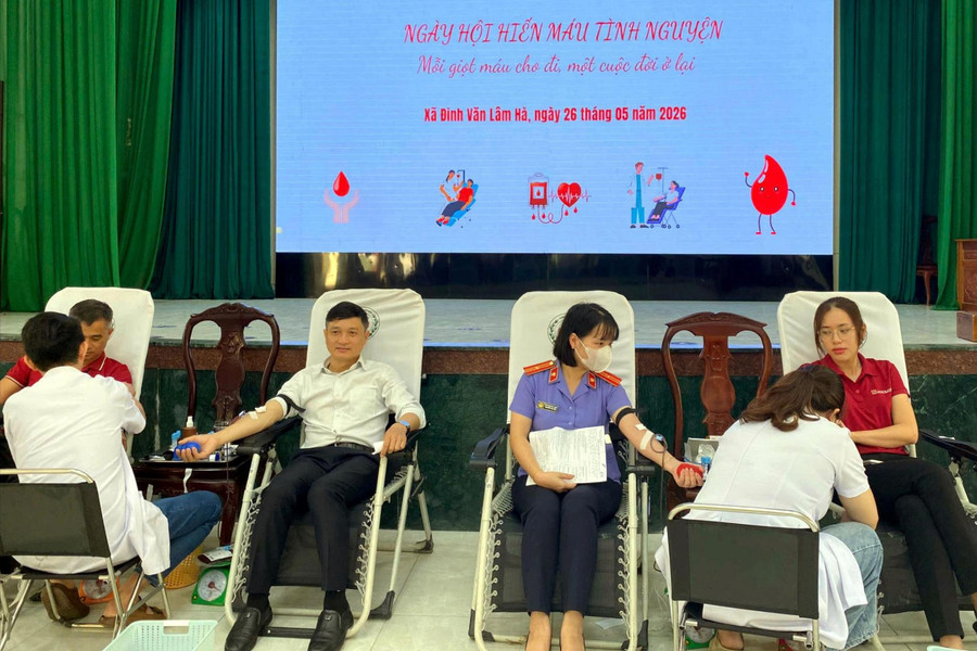 Xã Đinh Văn Lâm Hà vận động 151 đơn vị máu