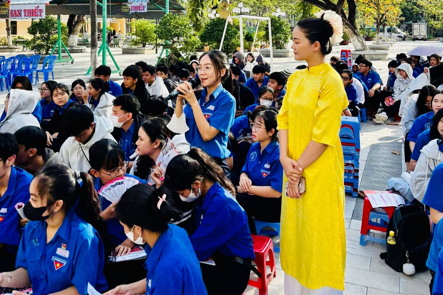 Career orientation launched across Lam Dong schools