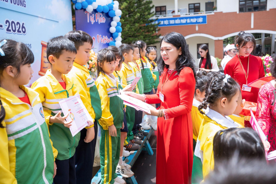 Trường Tiểu học Trưng Vương tạo dấu ấn với chuyển đổi số và giáo dục hạnh phúc