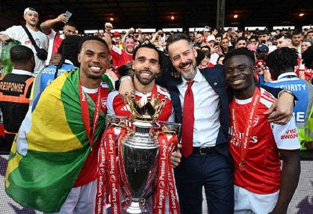 Arsenal đăng quang Premier League: Khi hàng thủ 'sửa sai' cho tham vọng của Arteta