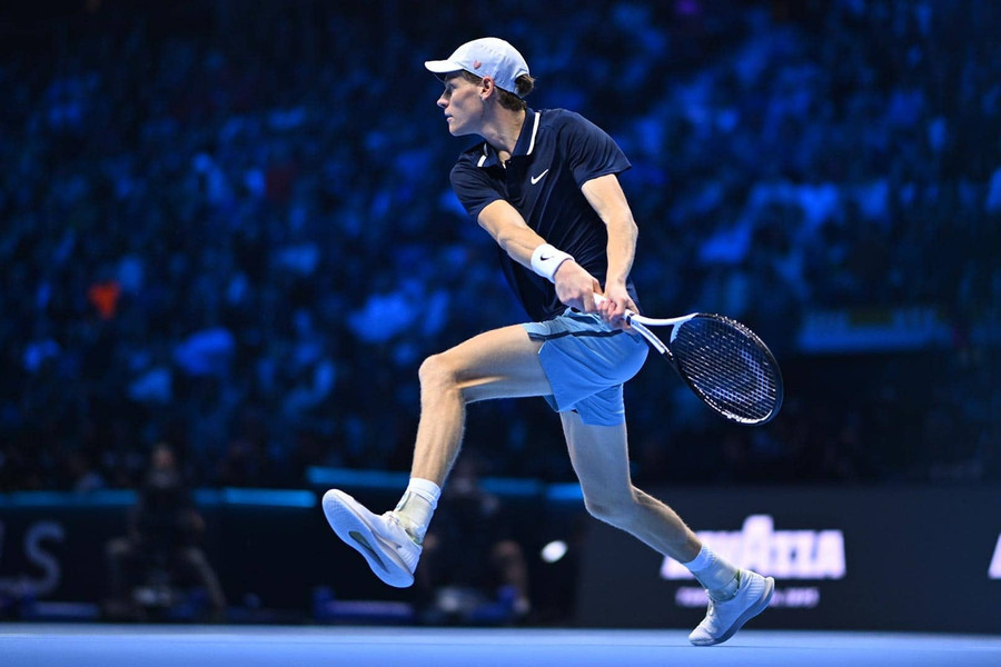 Jannik Sinner thắng áp đảo Clement Tabur tại vòng 1 Roland Garros