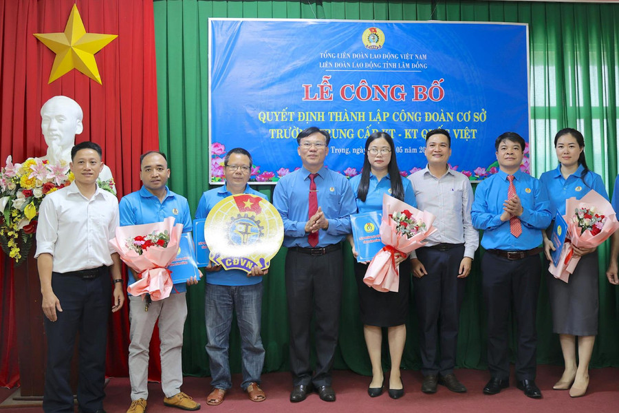 Liên đoàn Lao động tỉnh Lâm Đồng công bố quyết định thành lập công đoàn cơ sở