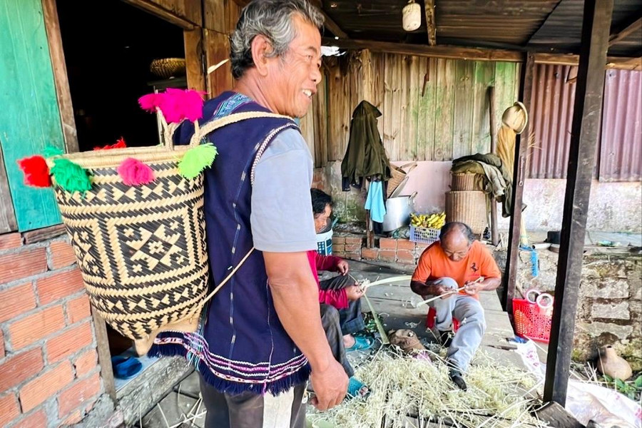 Những bàn tay lưu giữ nghề xưa